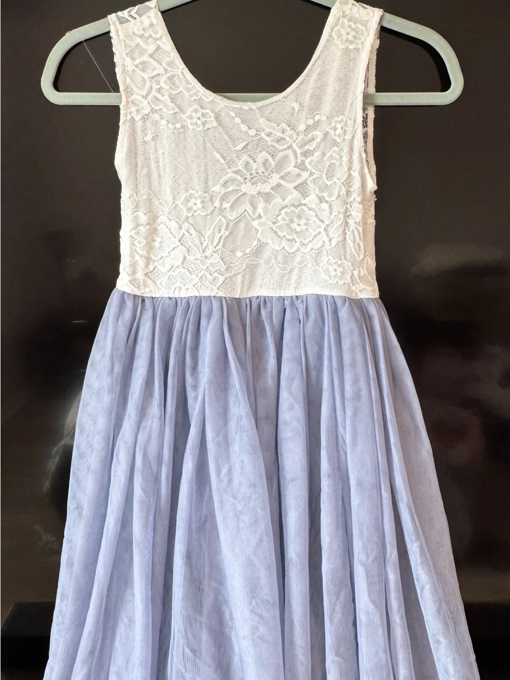 2Bunnies Girls Lace Bodice Sleeveless Tulle Dress in White Light Blue size 12-14